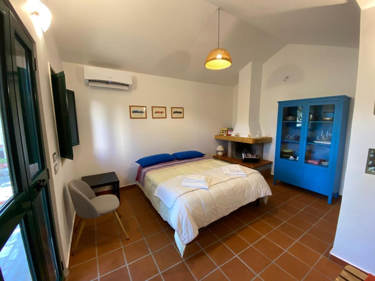 Dependance Castel Del Monte Villa Кастел дел Монте Екстериор снимка