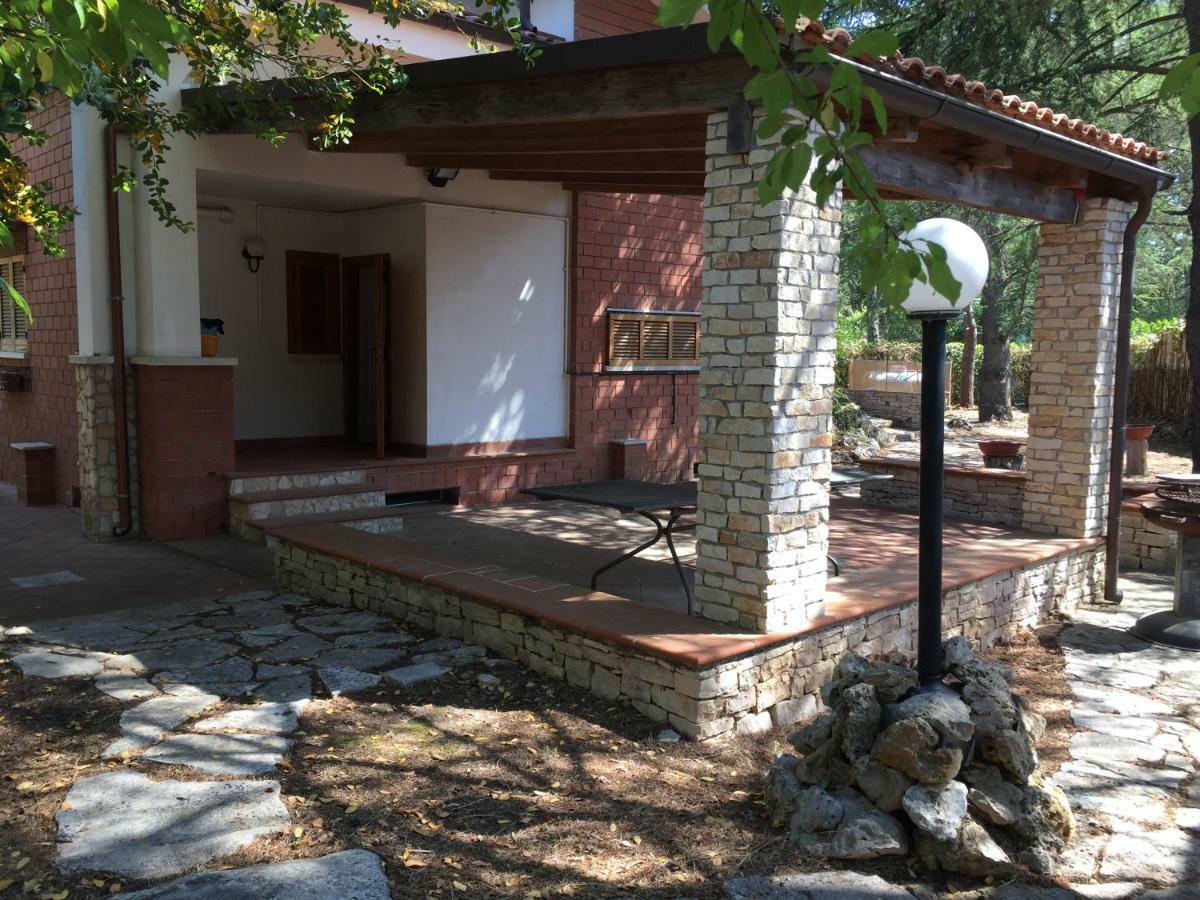 Dependance Castel Del Monte Villa Кастел дел Монте Екстериор снимка